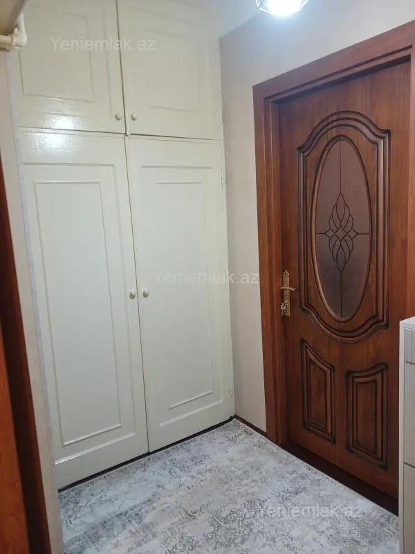 Satılır 2 otaqlı köhnə tikili 50 m²