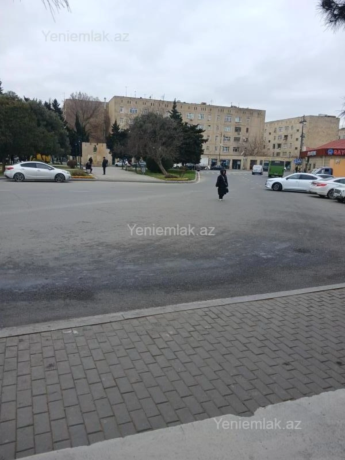 Satılır 2 otaqlı köhnə tikili 50 m²