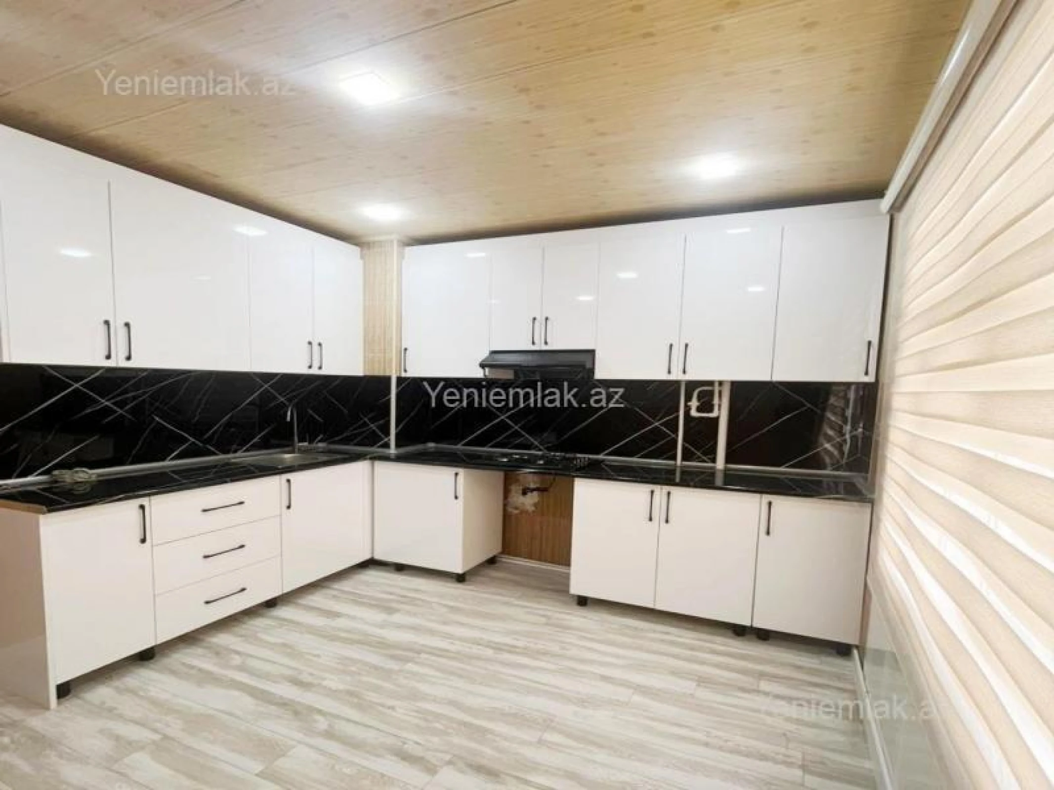 Satılır 3 otaqlı köhnə tikili 65 m²