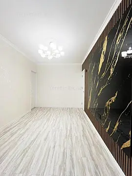 Satılır 3 otaqlı köhnə tikili 65 m²