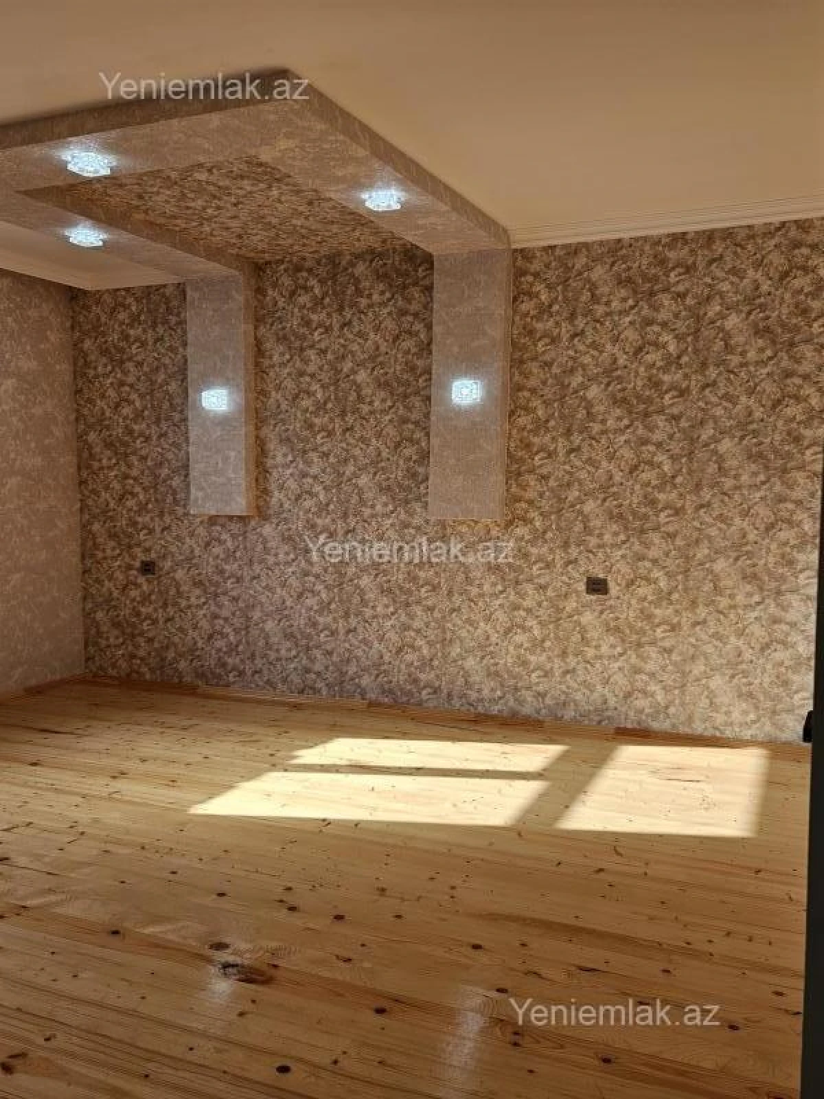 Satılır 4 otaqlı həyət evi 120 m²
