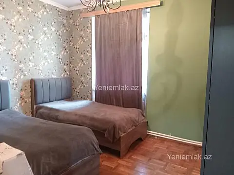Satılır 2 otaqlı köhnə tikili 54 m²