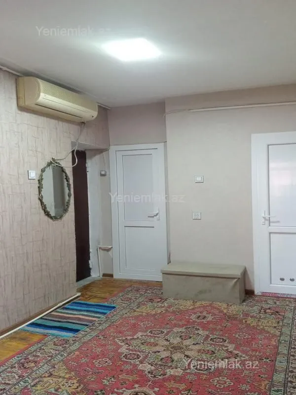 Satılır 2 otaqlı köhnə tikili 54 m²