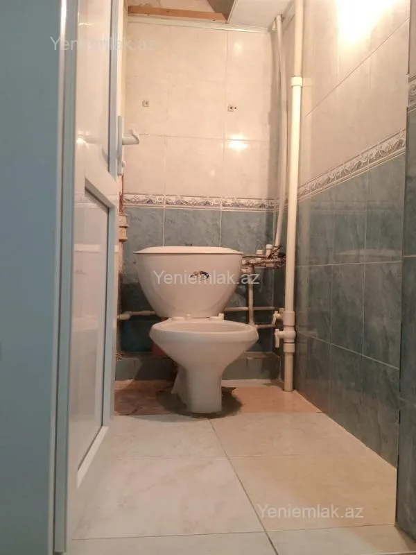 Satılır 2 otaqlı köhnə tikili 54 m²