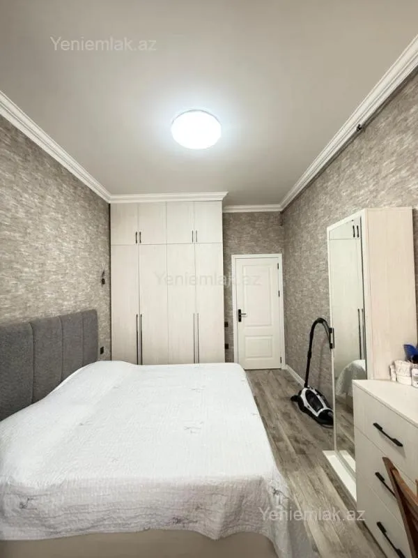 Satılır 2 otaqlı yeni tikili 60 m²