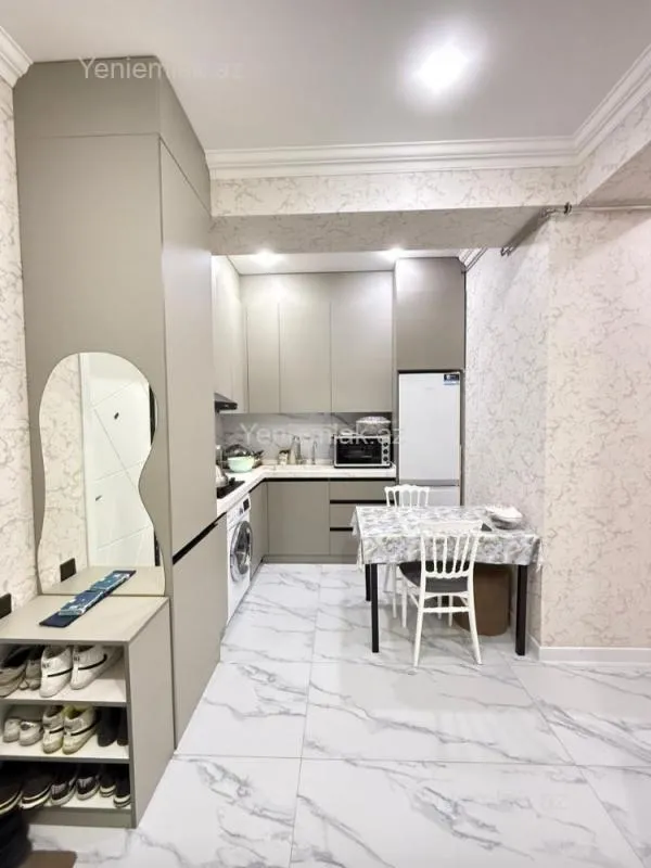Satılır 2 otaqlı yeni tikili 60 m²