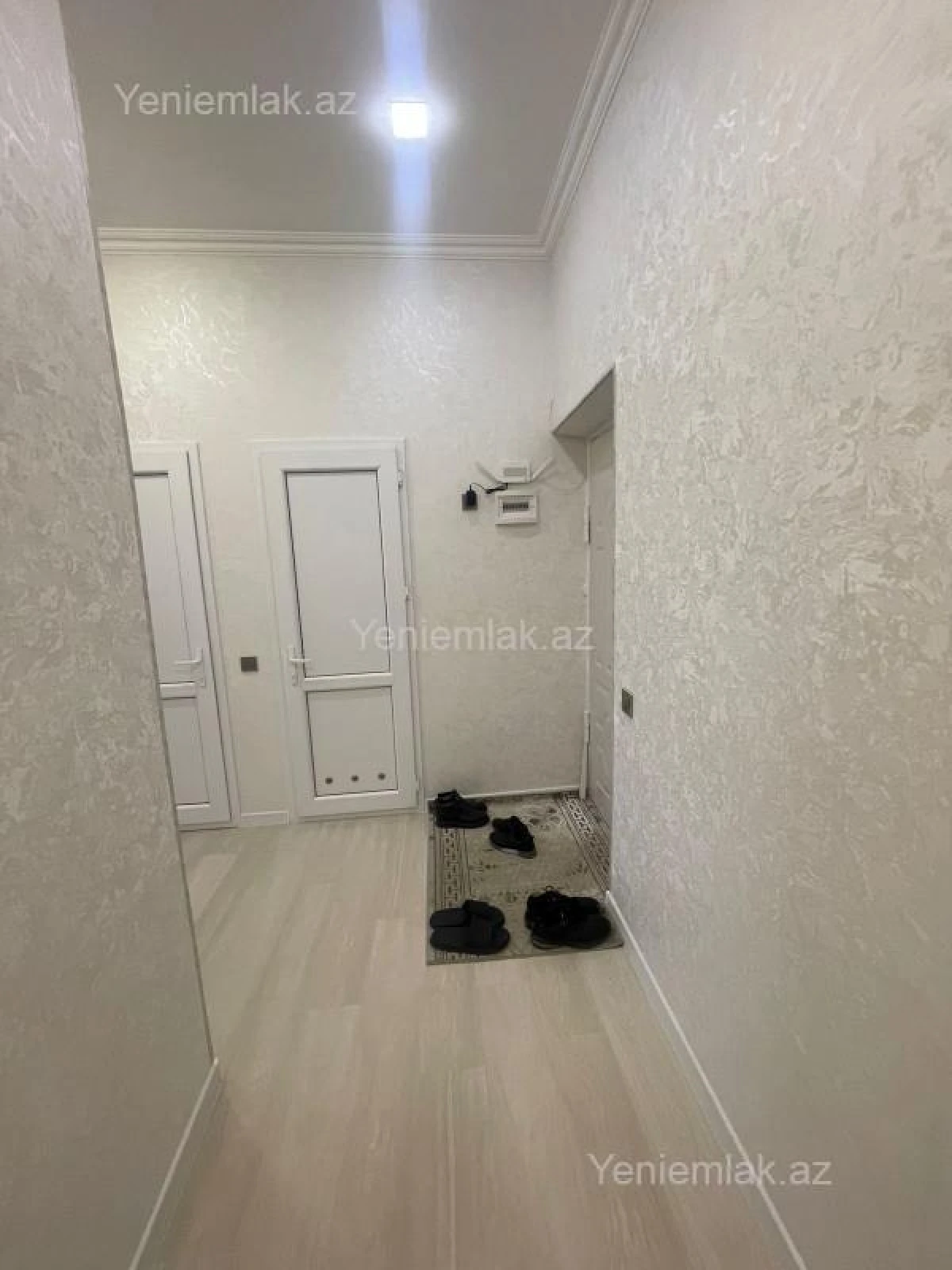 Satılır 2 otaqlı köhnə tikili 60 m²
