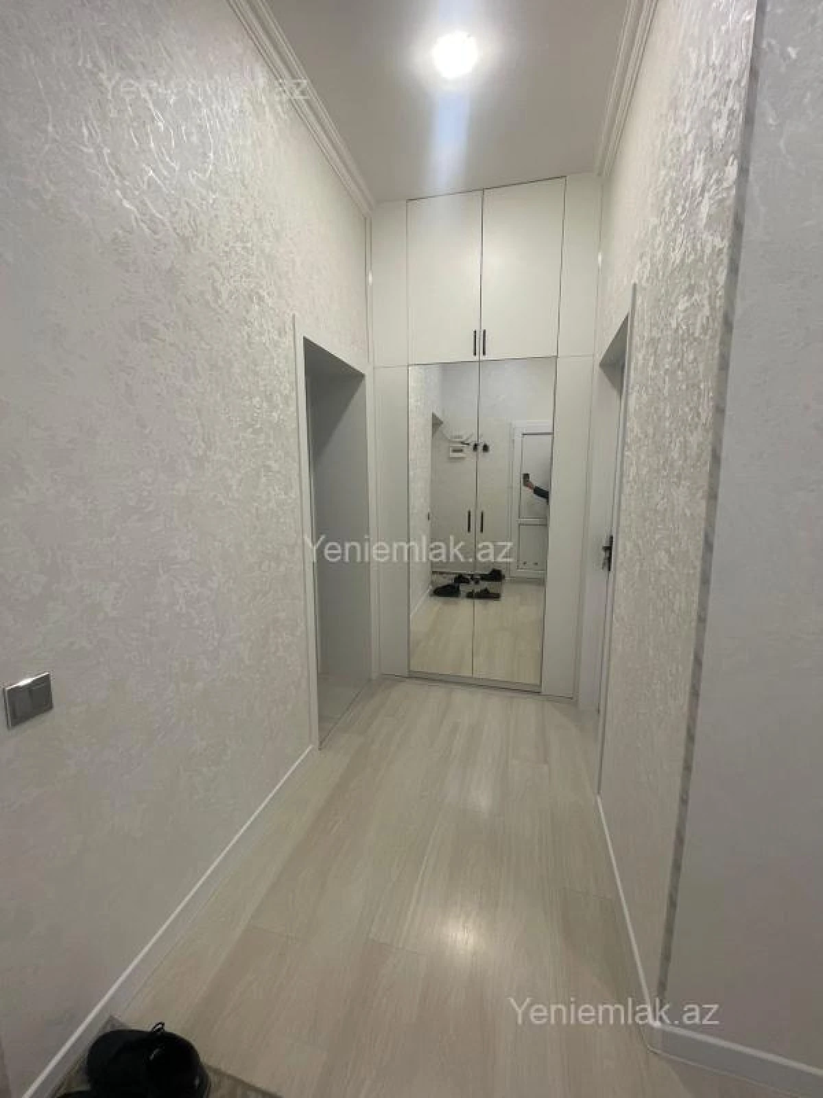Satılır 2 otaqlı köhnə tikili 60 m²