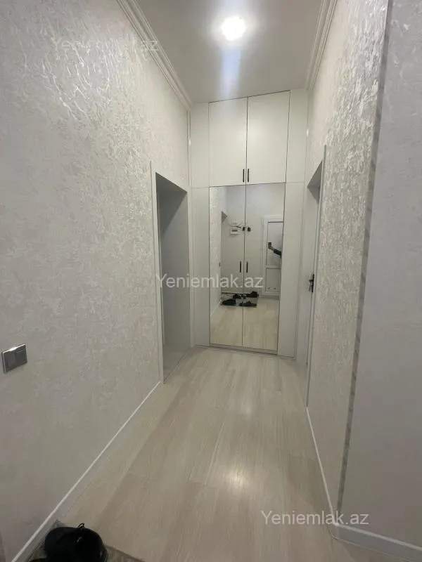 Satılır 2 otaqlı köhnə tikili 60 m²
