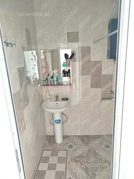 Satılır 2 otaqlı köhnə tikili 60 m²