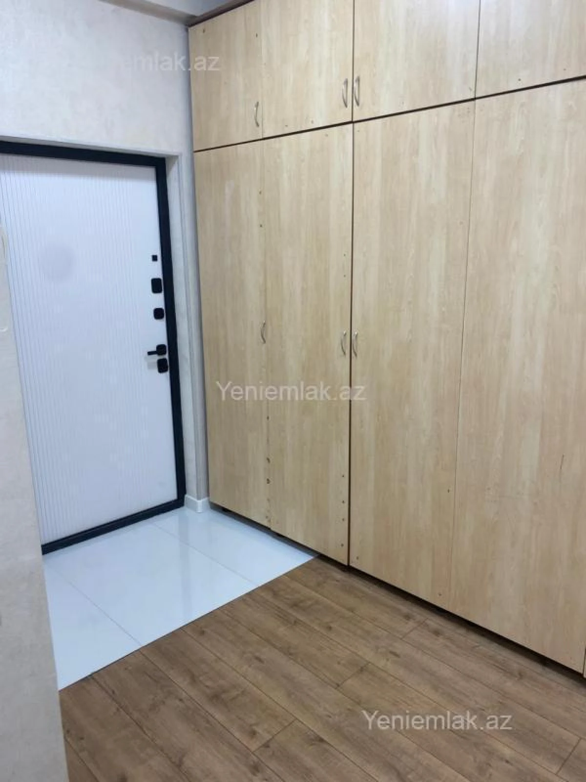 Satılır 3 otaqlı yeni tikili 85 m²