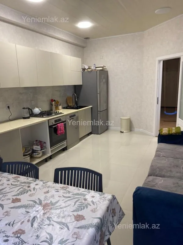 Satılır 3 otaqlı yeni tikili 85 m²