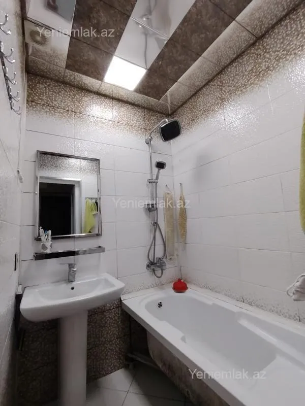 Satılır 2 otaqlı yeni tikili 60 m²