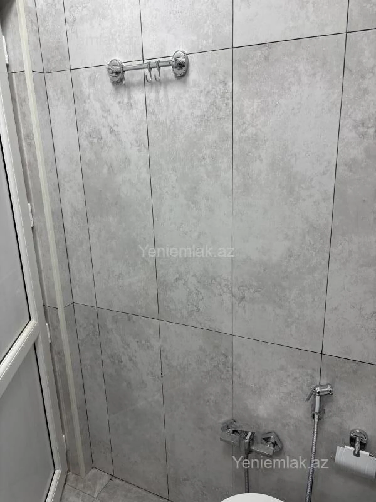 Satılır 1 otaqlı köhnə tikili 32 m²