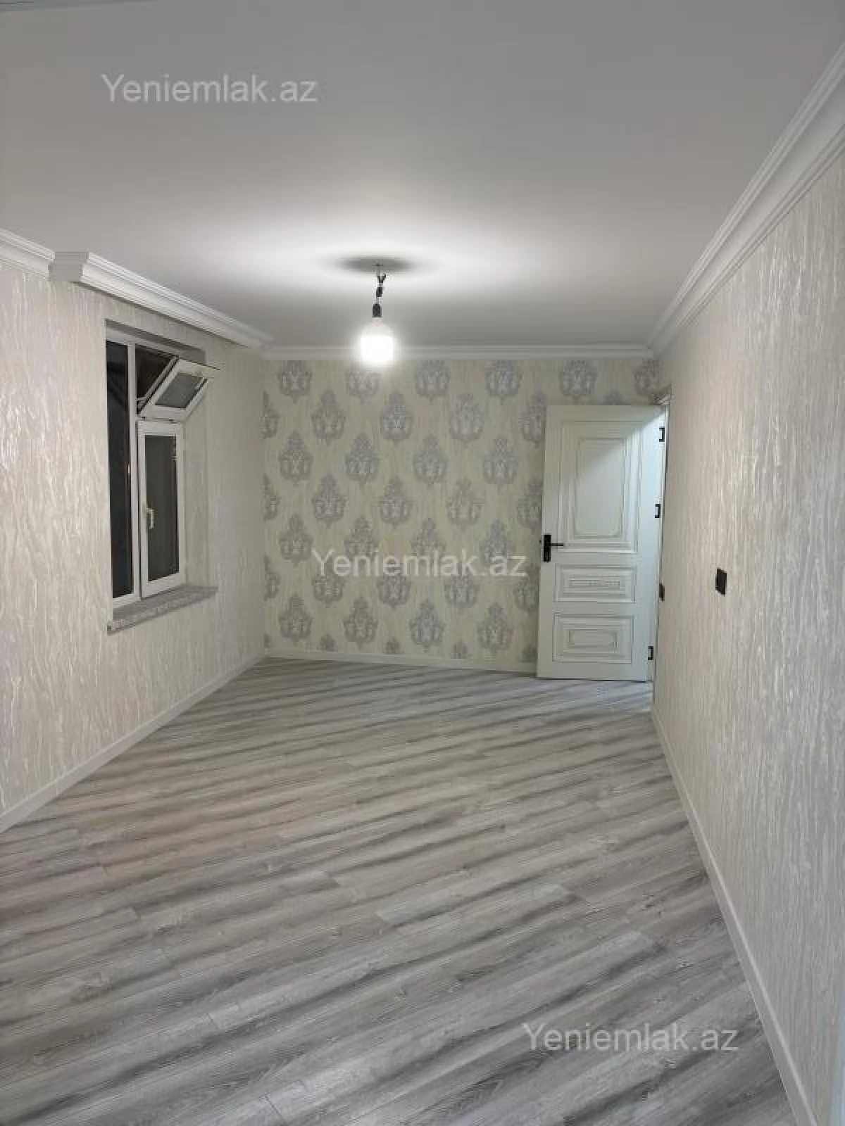 Satılır 1 otaqlı köhnə tikili 32 m²