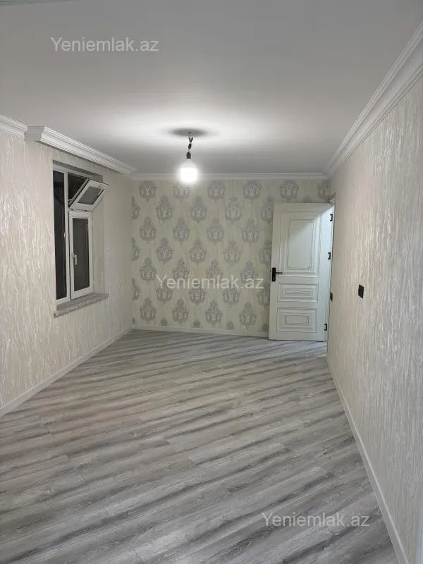 Satılır 1 otaqlı köhnə tikili 32 m²