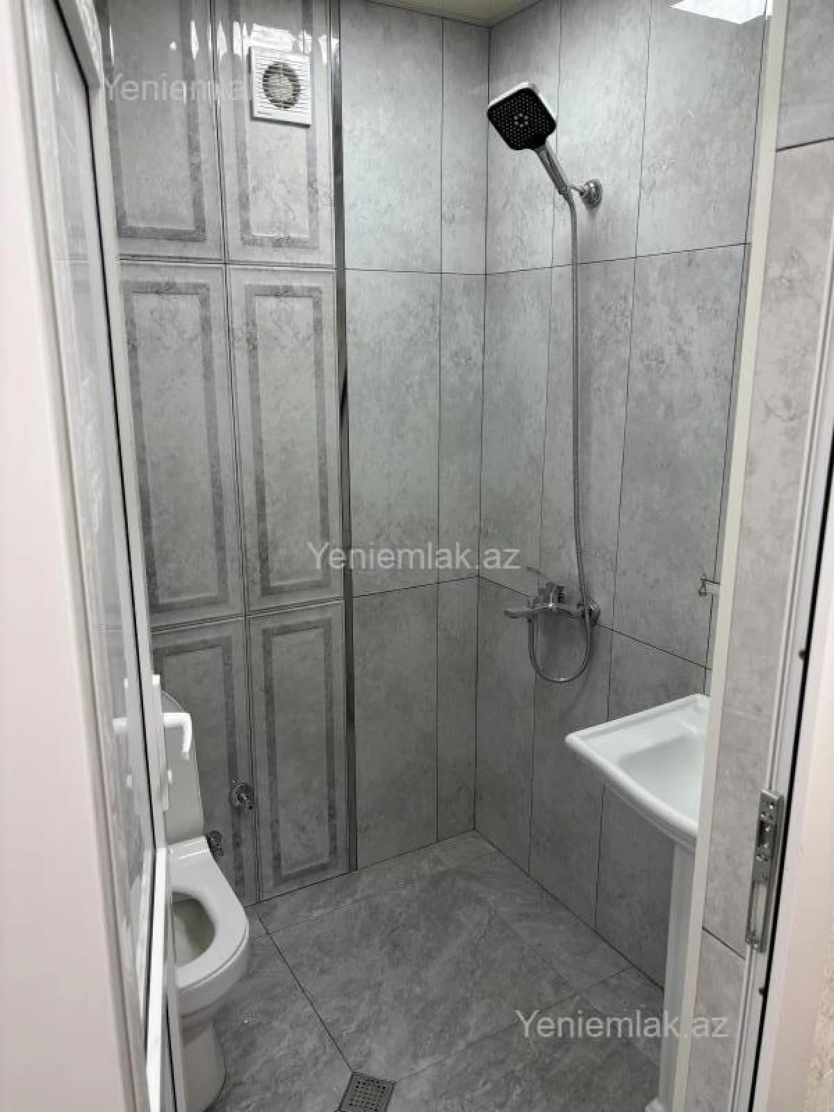 Satılır 1 otaqlı köhnə tikili 32 m²