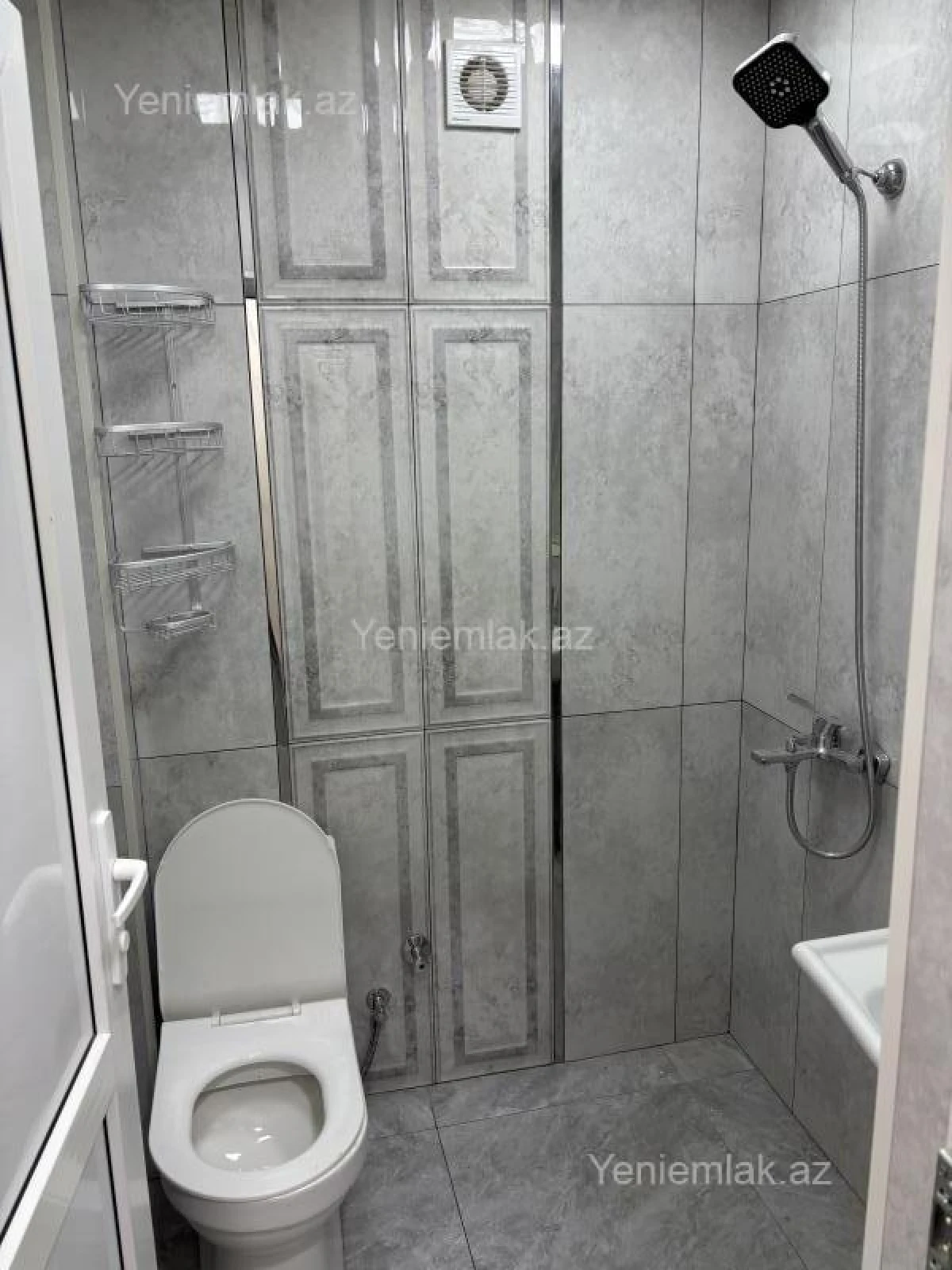 Satılır 1 otaqlı köhnə tikili 32 m²