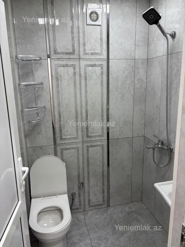 Satılır 1 otaqlı köhnə tikili 32 m²