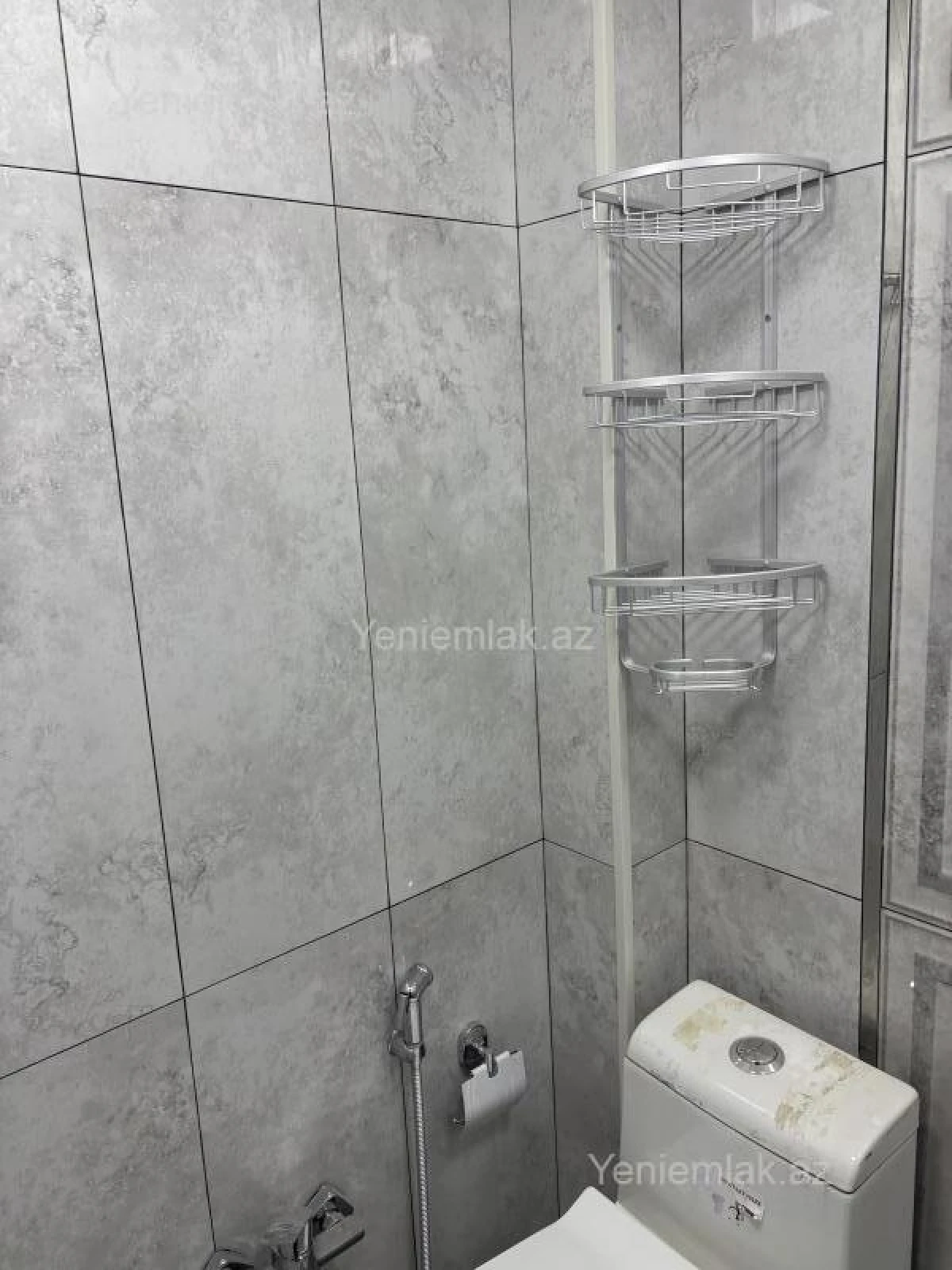 Satılır 1 otaqlı köhnə tikili 32 m²
