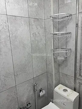 Satılır 1 otaqlı köhnə tikili 32 m²