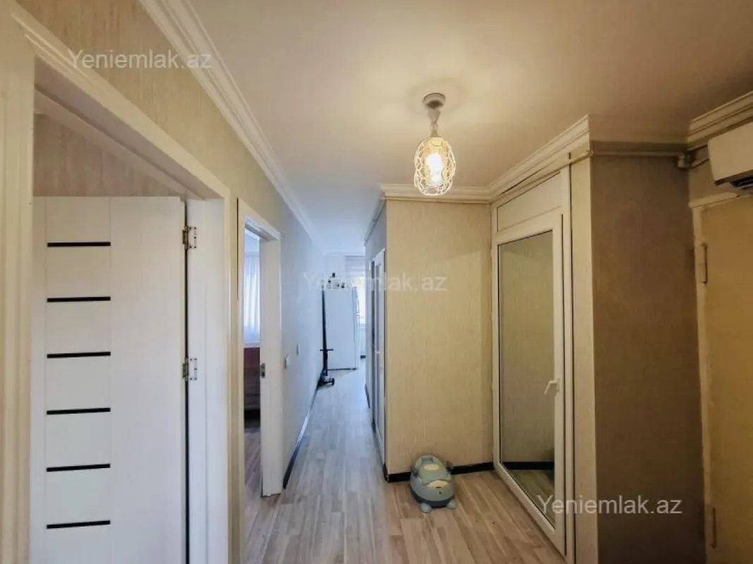 Satılır 3 otaqlı köhnə tikili 70 m²