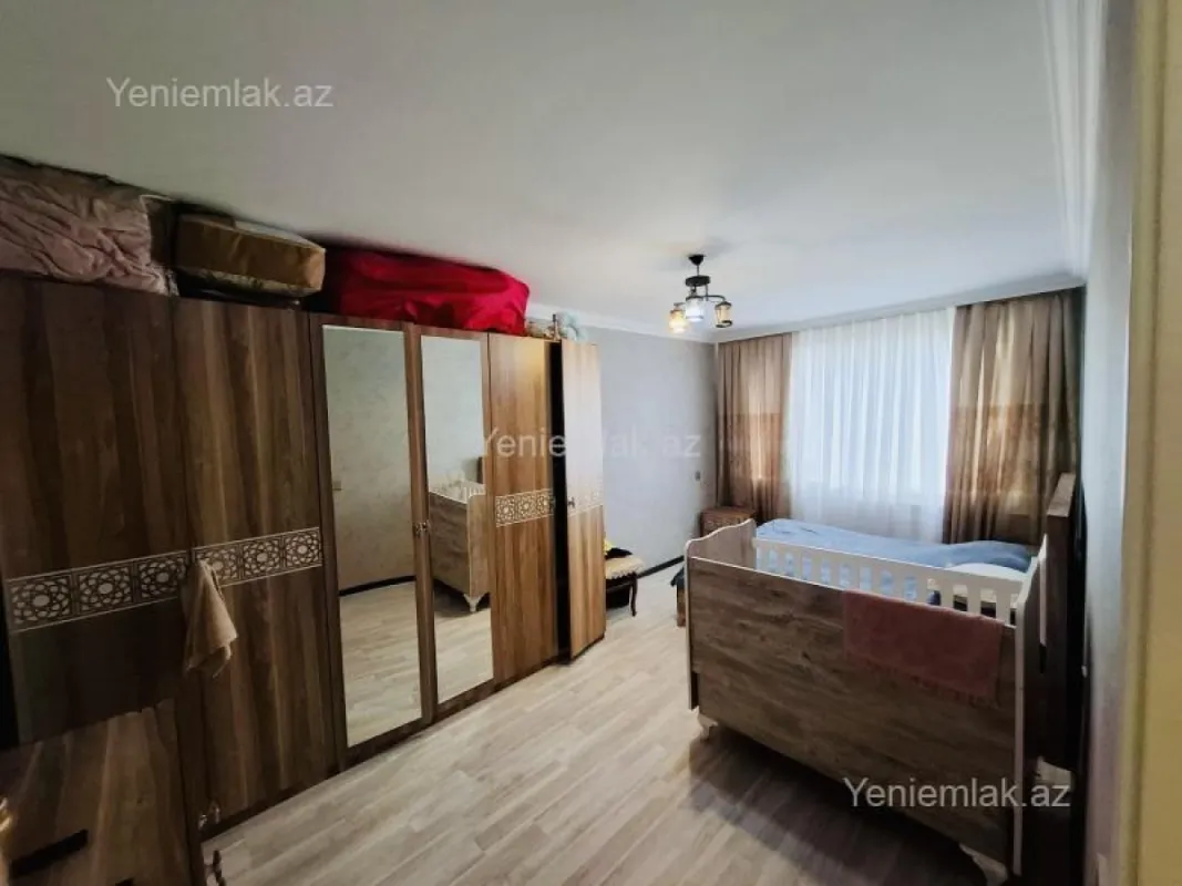 Satılır 3 otaqlı köhnə tikili 70 m²