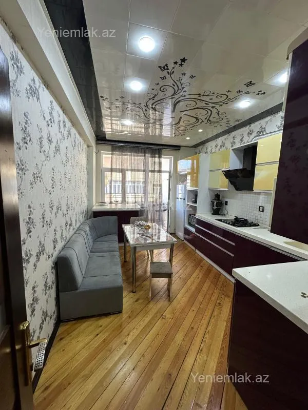 Satılır 2 otaqlı yeni tikili 110 m²