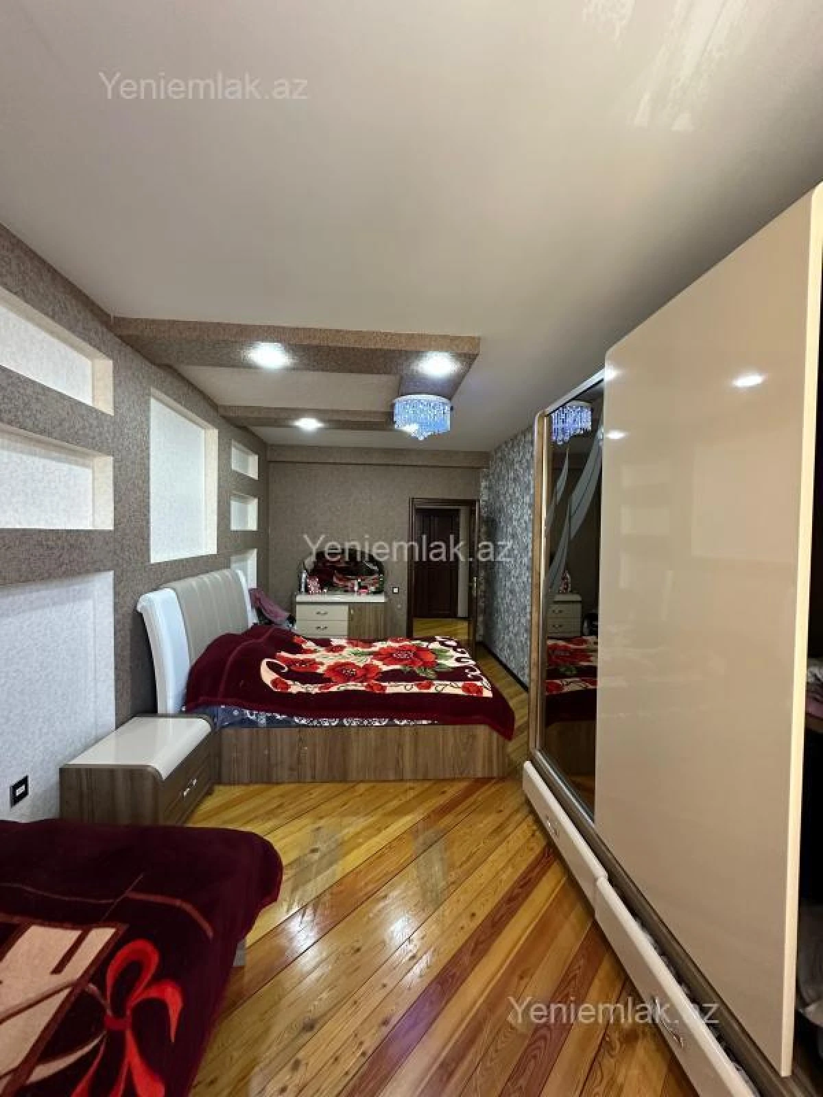Satılır 2 otaqlı yeni tikili 110 m²