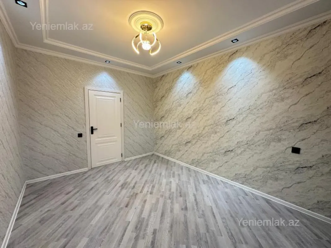 Satılır 2 otaqlı köhnə tikili 65 m²
