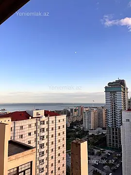 Satılır 3 otaqlı yeni tikili 210 m²