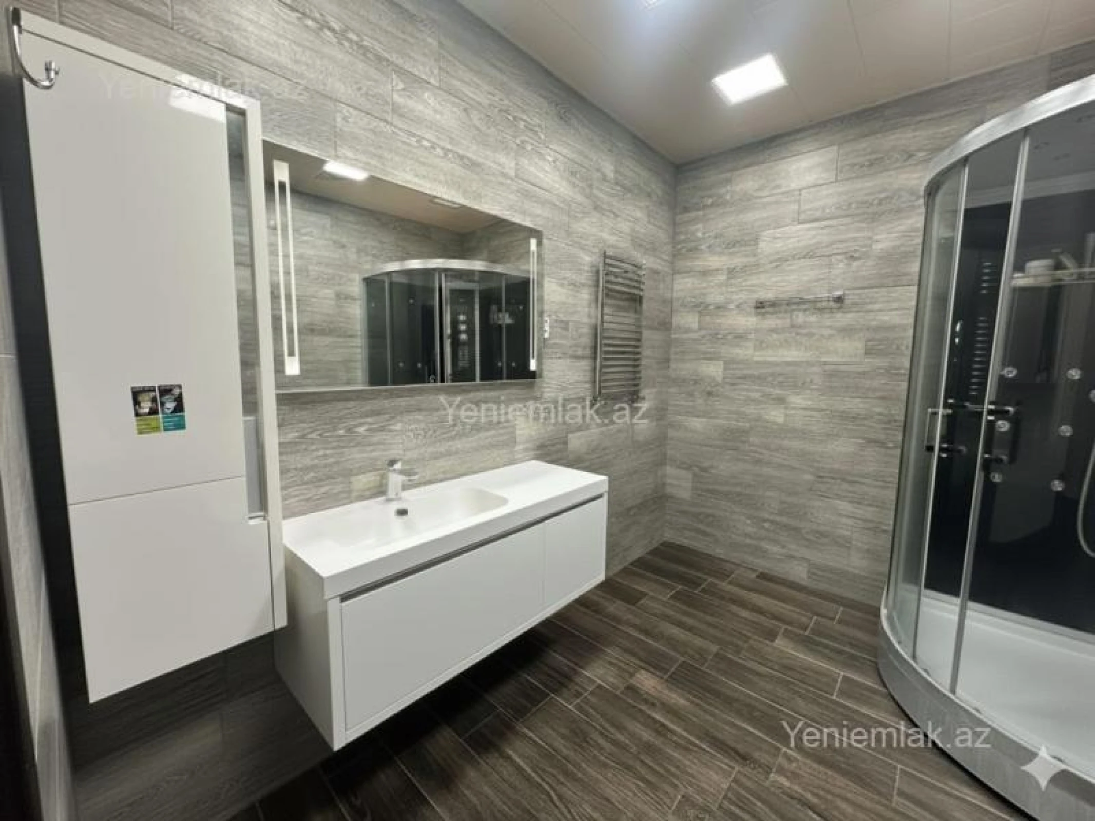 Satılır 3 otaqlı yeni tikili 125 m²