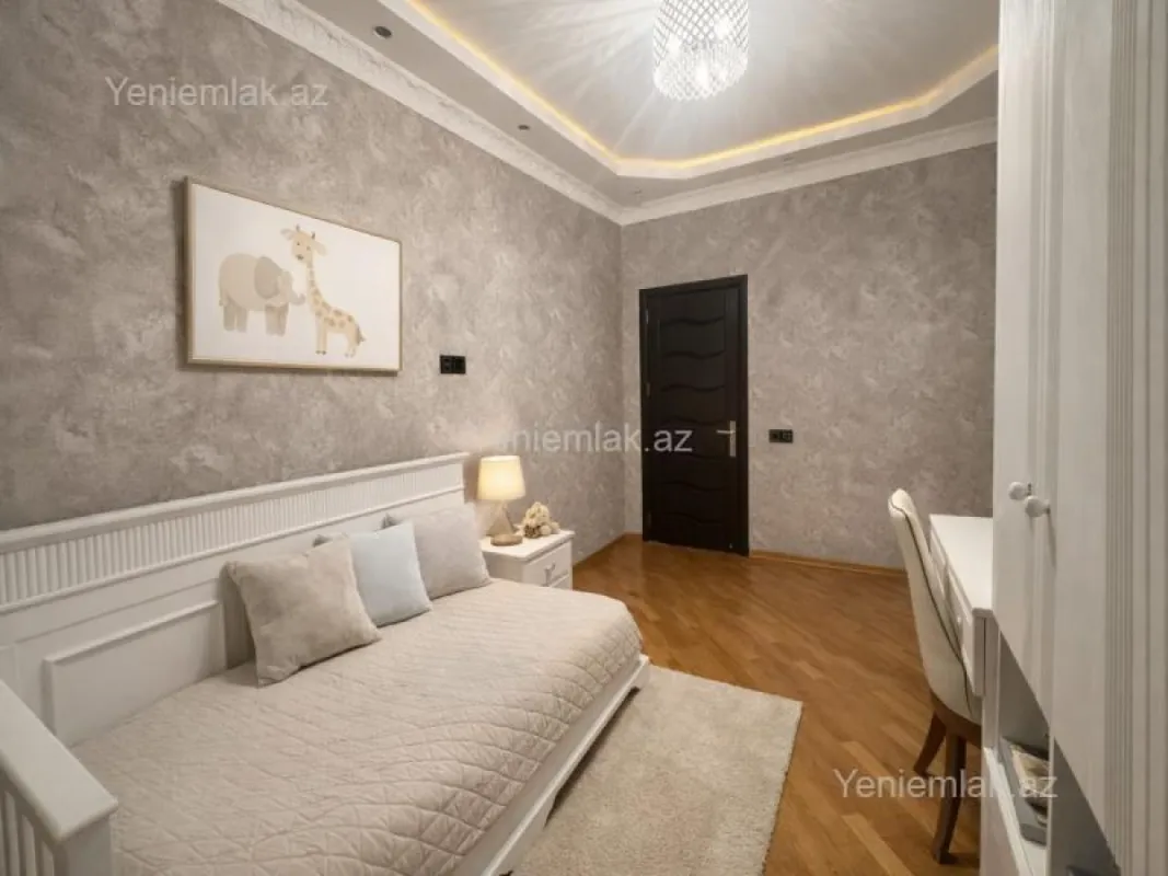 Satılır 3 otaqlı yeni tikili 125 m²