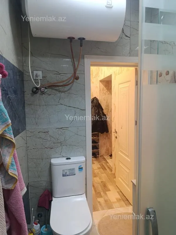 Satılır 3 otaqlı köhnə tikili 70 m²