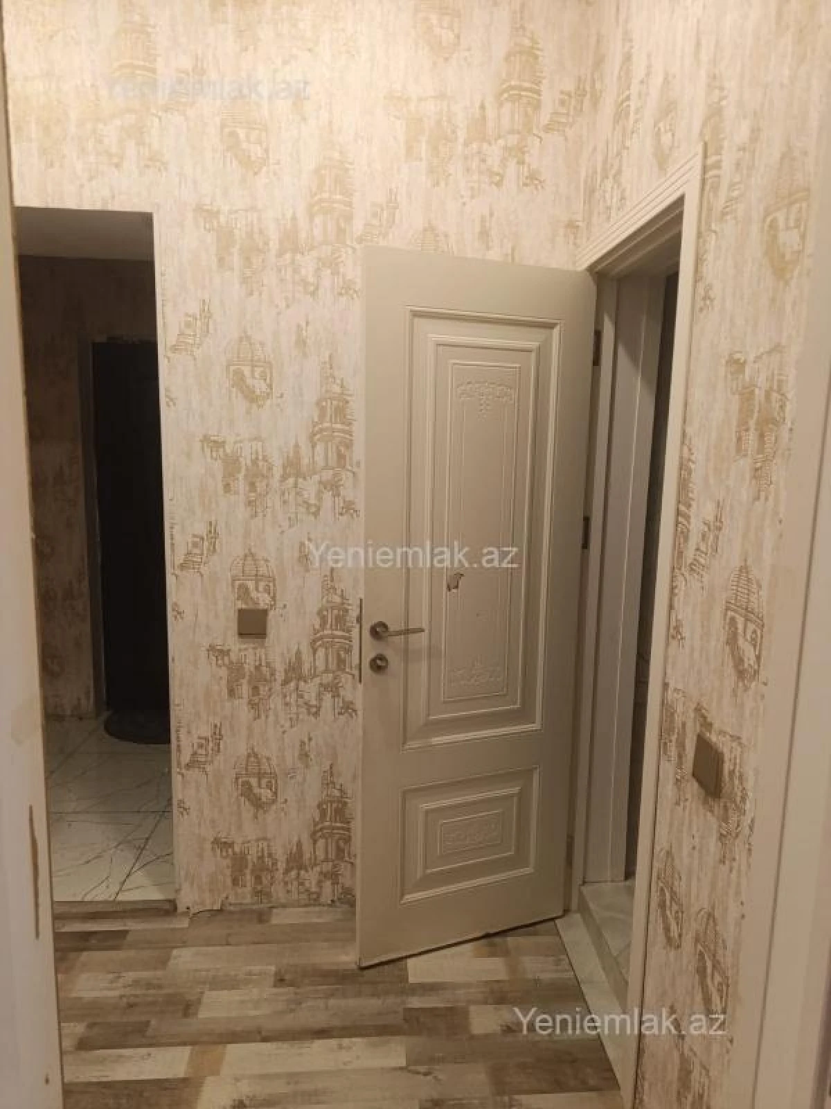 Satılır 3 otaqlı köhnə tikili 70 m²