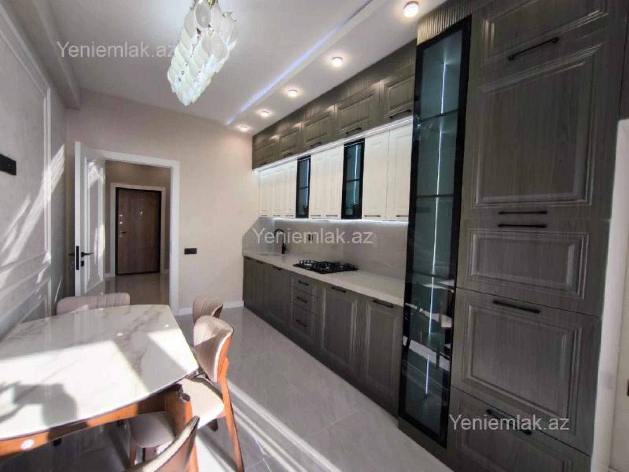 Satılır 3 otaqlı yeni tikili 105 m²