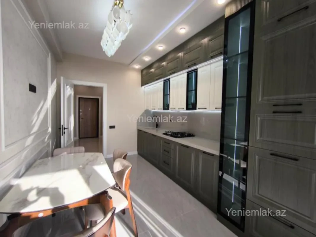 Satılır 3 otaqlı yeni tikili 105 m²