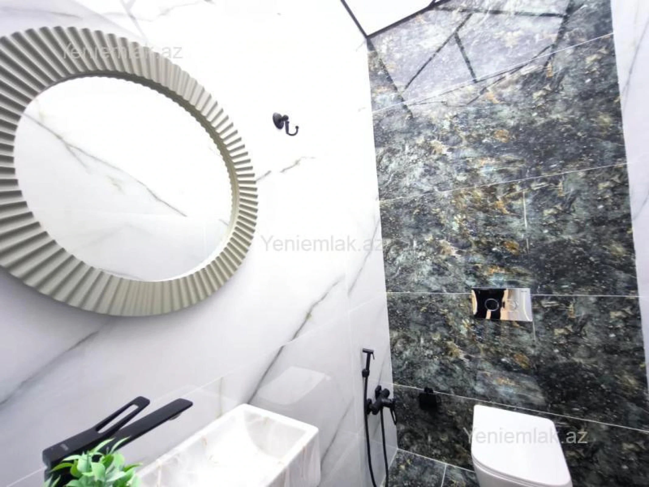 Satılır 3 otaqlı yeni tikili 105 m²