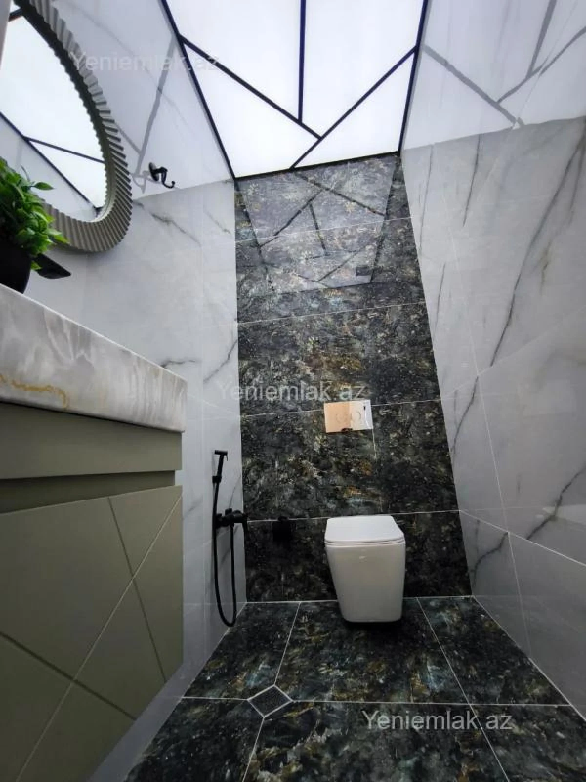 Satılır 3 otaqlı yeni tikili 105 m²