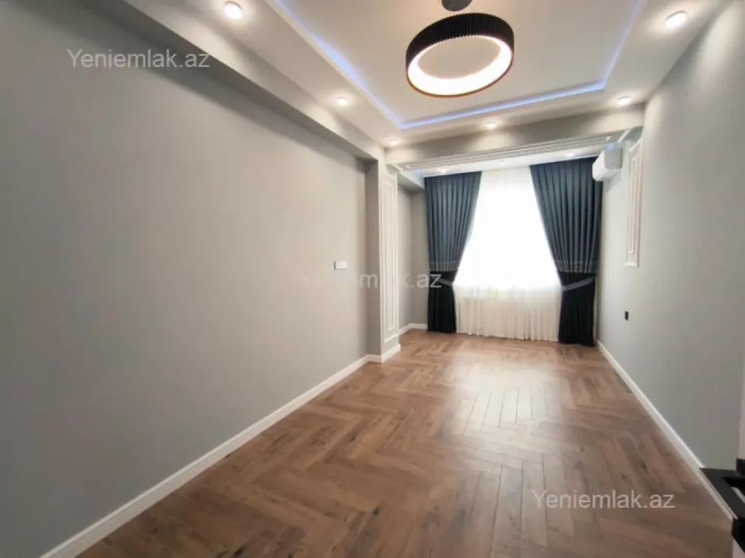 Satılır 3 otaqlı yeni tikili 105 m²