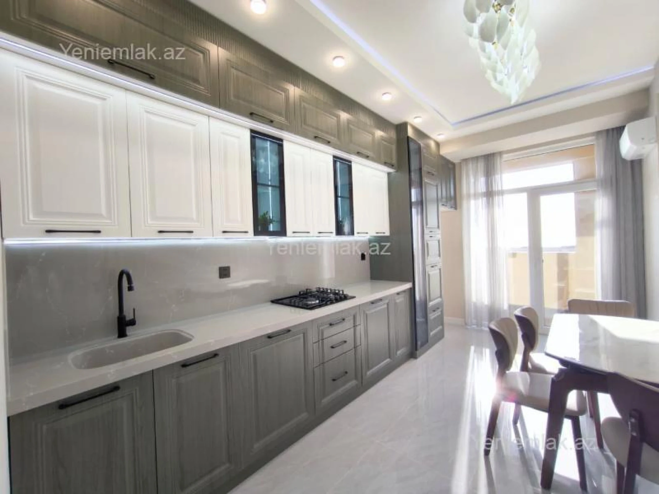 Satılır 3 otaqlı yeni tikili 105 m²