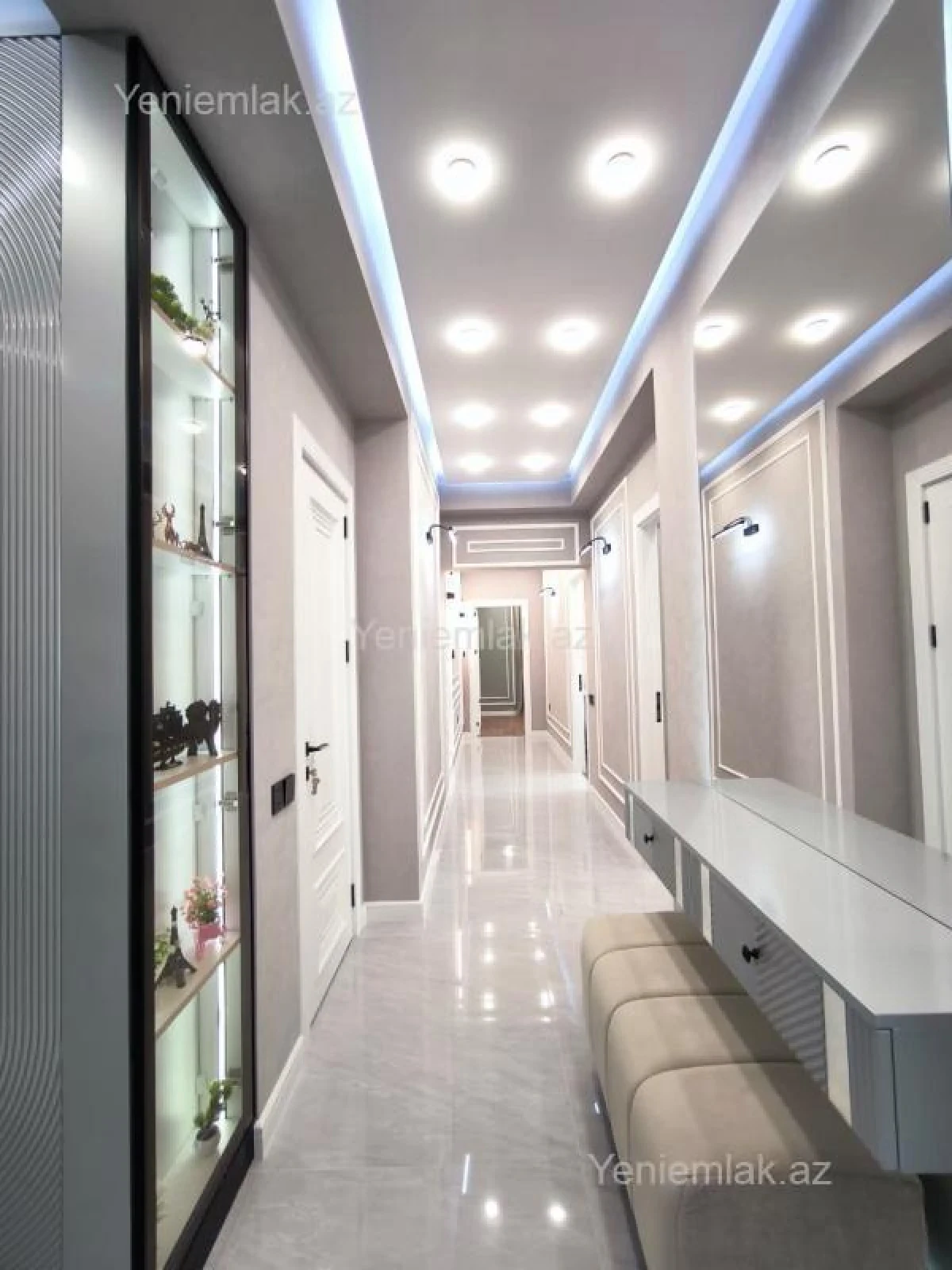 Satılır 3 otaqlı yeni tikili 105 m²