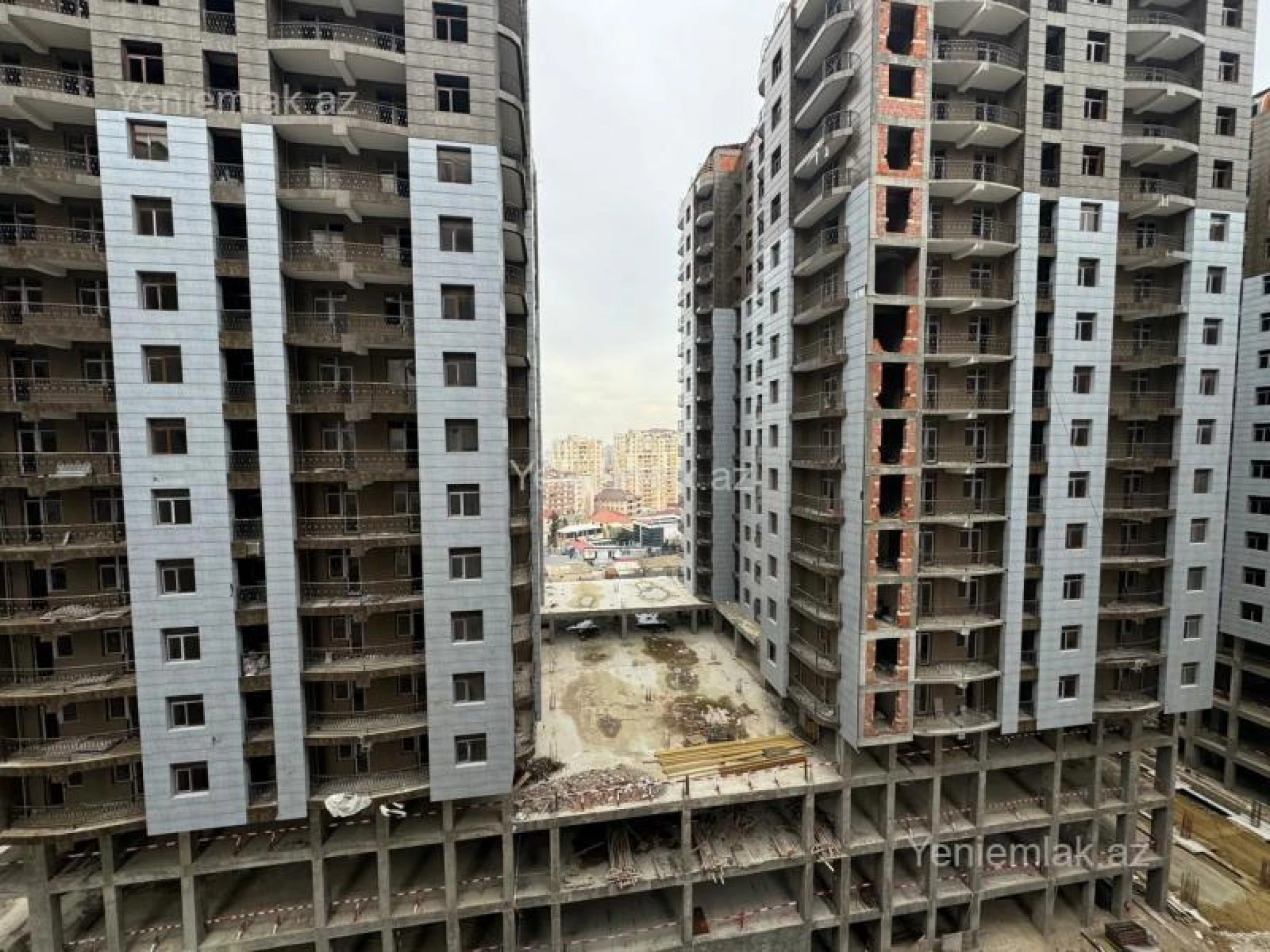 Satılır 2 otaqlı yeni tikili 99 m²