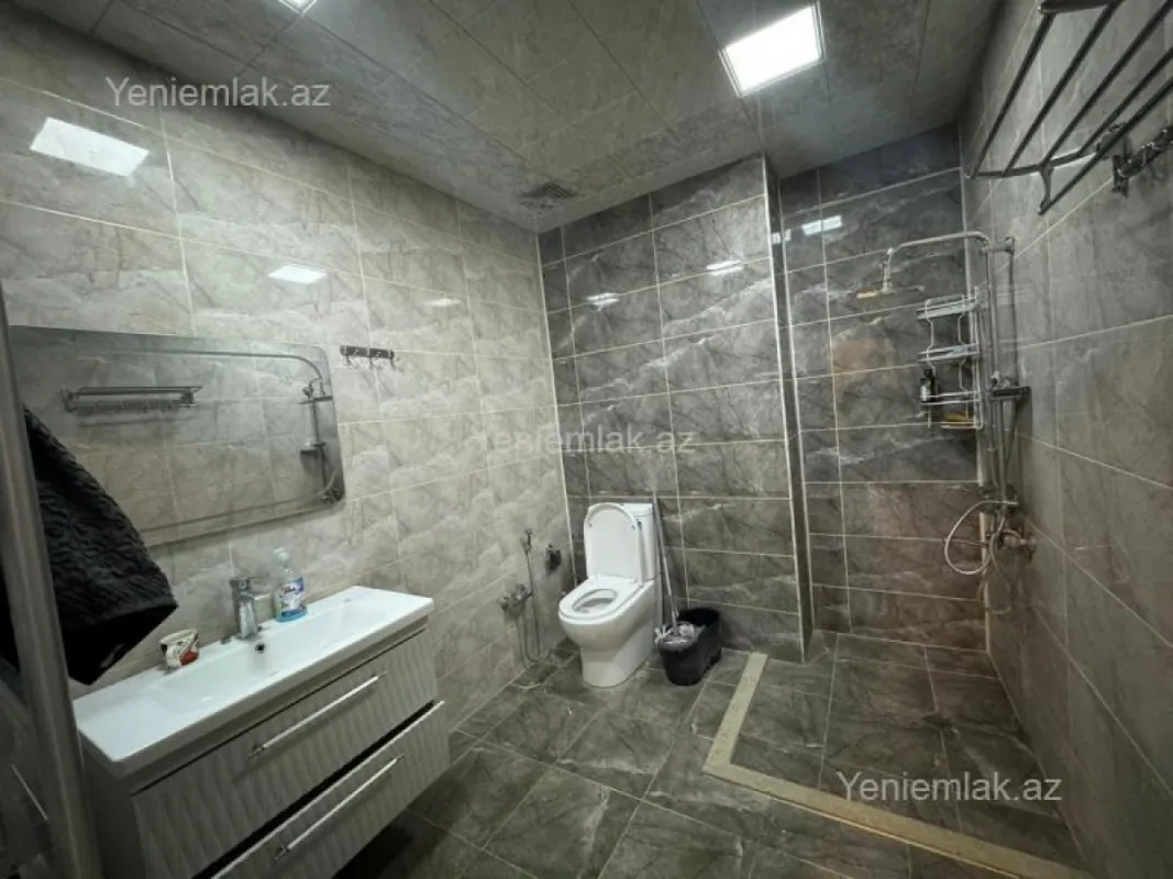 Satılır 2 otaqlı yeni tikili 99 m²