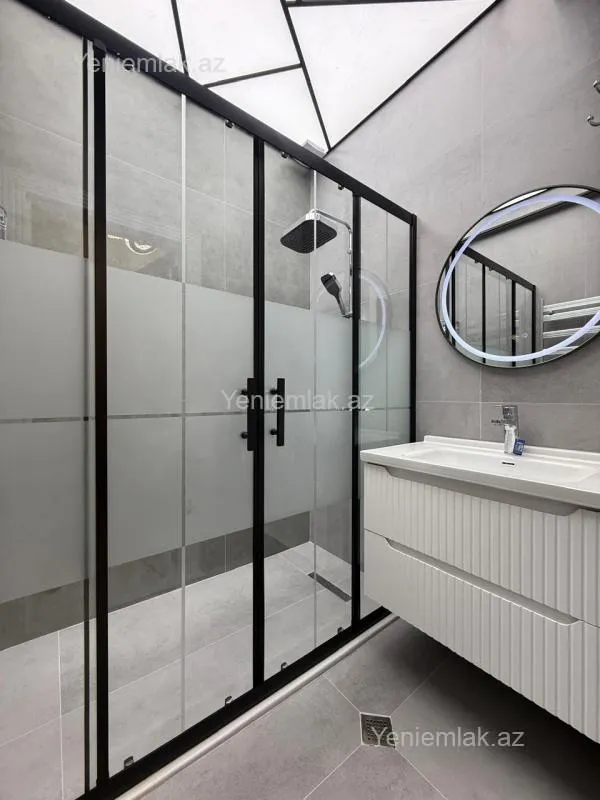 Satılır 3 otaqlı yeni tikili 105 m²