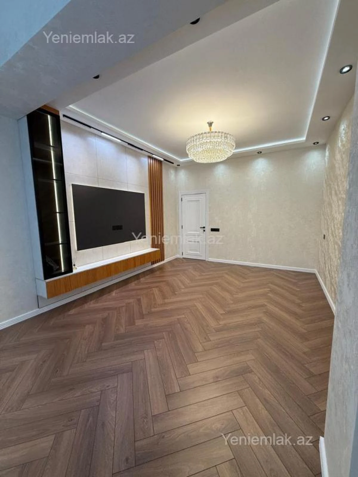 Satılır 3 otaqlı yeni tikili 105 m²