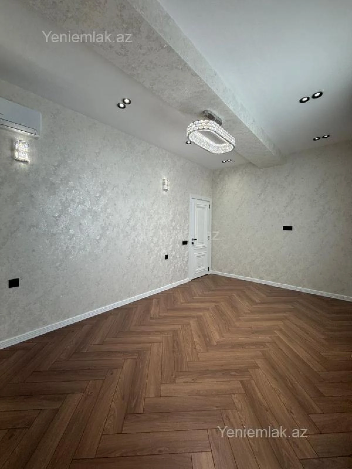 Satılır 3 otaqlı yeni tikili 105 m²