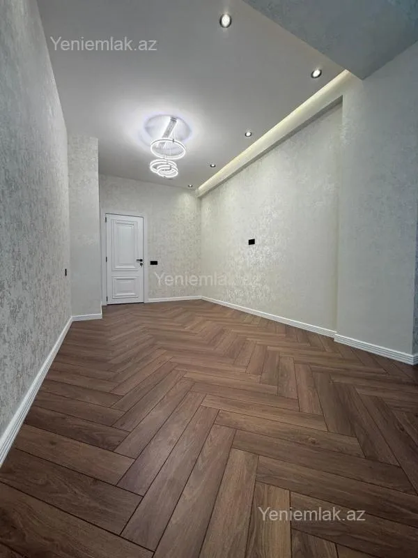 Satılır 3 otaqlı yeni tikili 105 m²