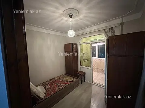 Satılır 1 otaqlı köhnə tikili 40 m²