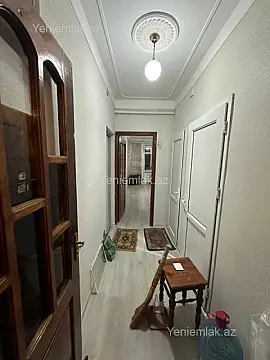 Satılır 1 otaqlı köhnə tikili 40 m²